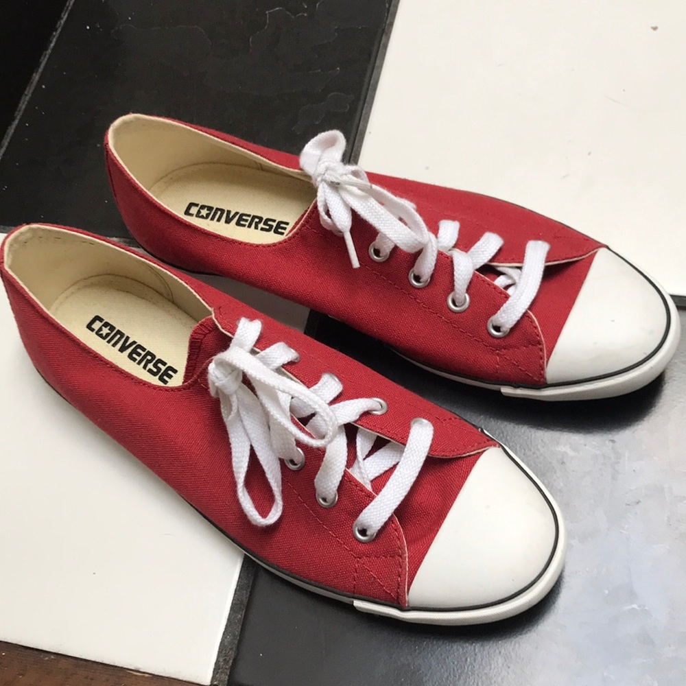 Women’s Red Converse size 9